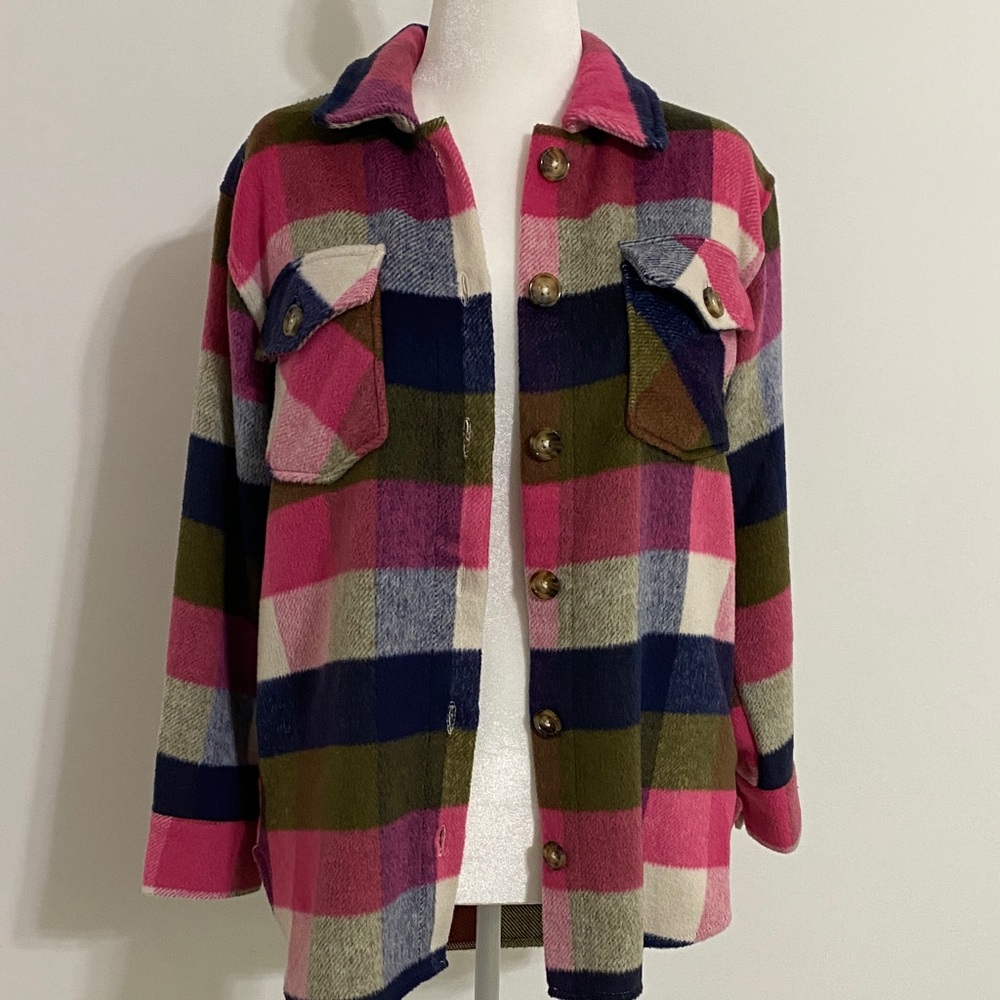 Time and Tru Hot Pink Plaid Shacket Shirt Jacket in Like New Condition